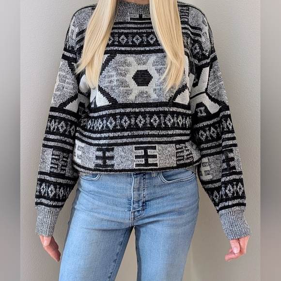 Vintage Sweaters - Vintage Retro Abstract Geometric Textured Crewneck Sweater In Gray/Black